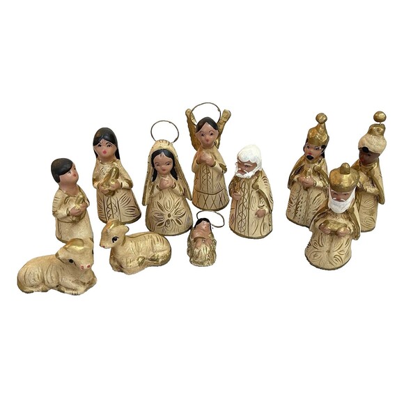 handmade Other - VTG Mexican Folk Art Nativity Set  11 Pc Clay Hand Painted Gold Xmas Mexico